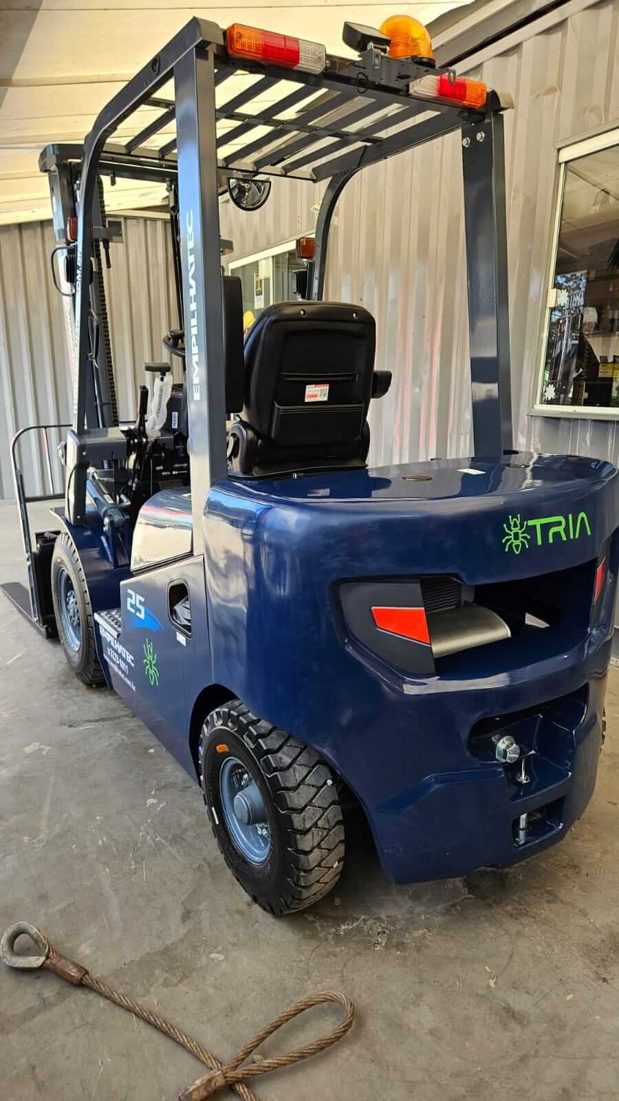 LOCAÇÃO EMPILHADEIRA